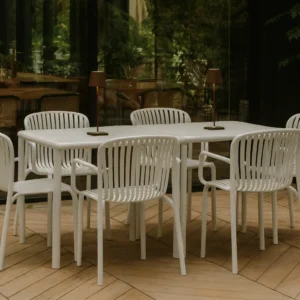 Brene spiseborde og stole i hvid