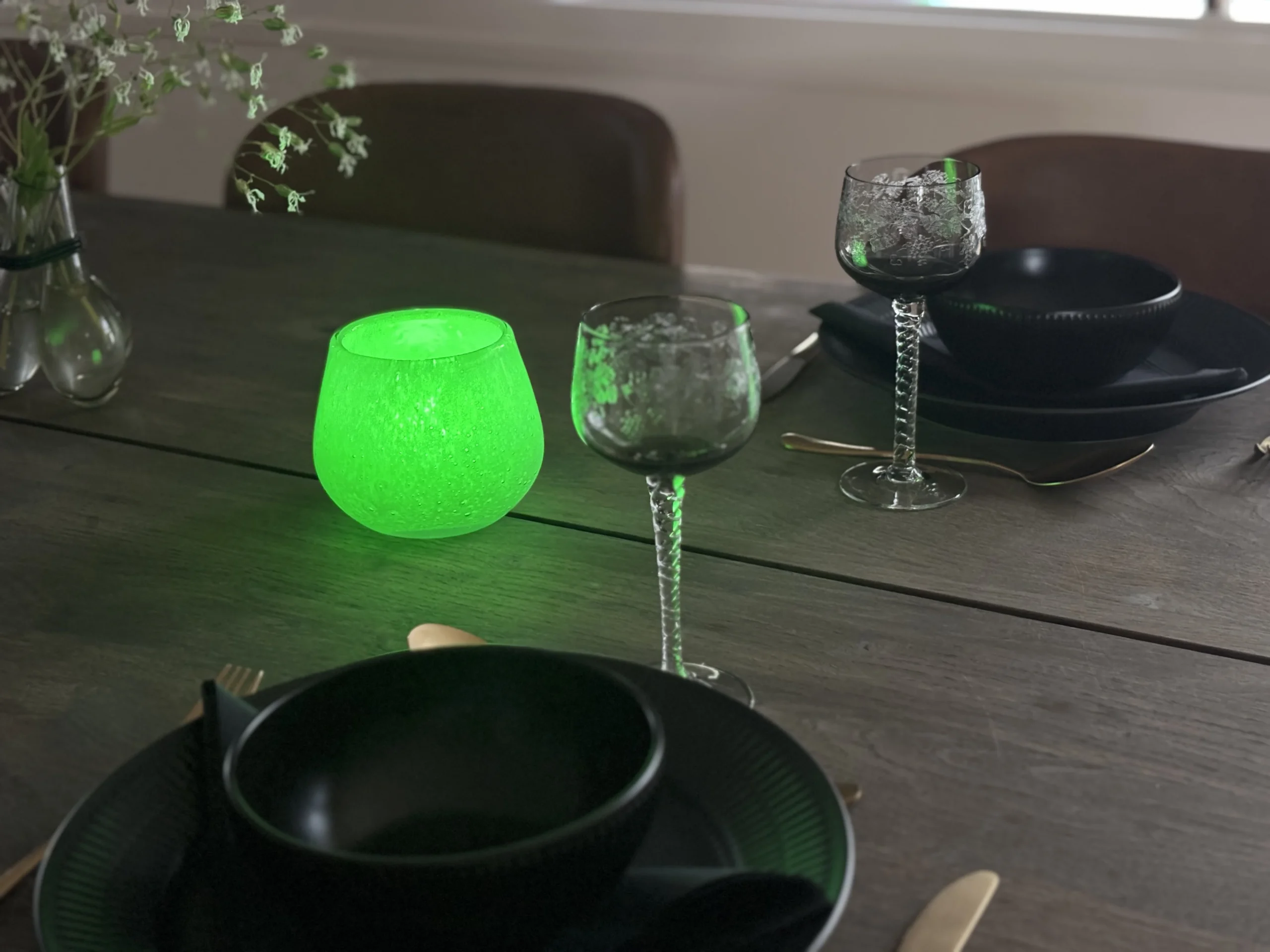 Securit® Sæt 12 stk. LUNA glasstager, 12 stk. LED fyfadslys og ladestation, hvide/favet & hvidt lys - Billede 12