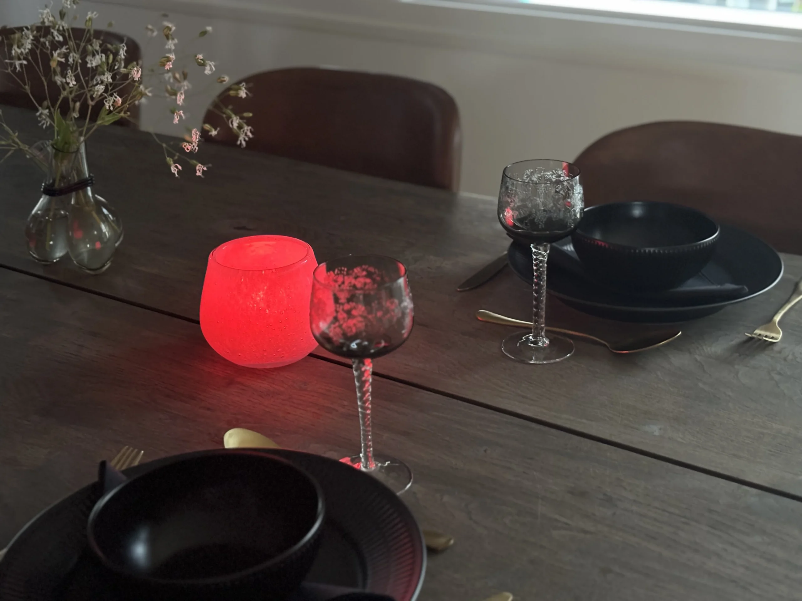 Securit® Sæt 12 stk. LUNA glasstager, 12 stk. LED fyfadslys og ladestation, hvide/favet & hvidt lys - Billede 11